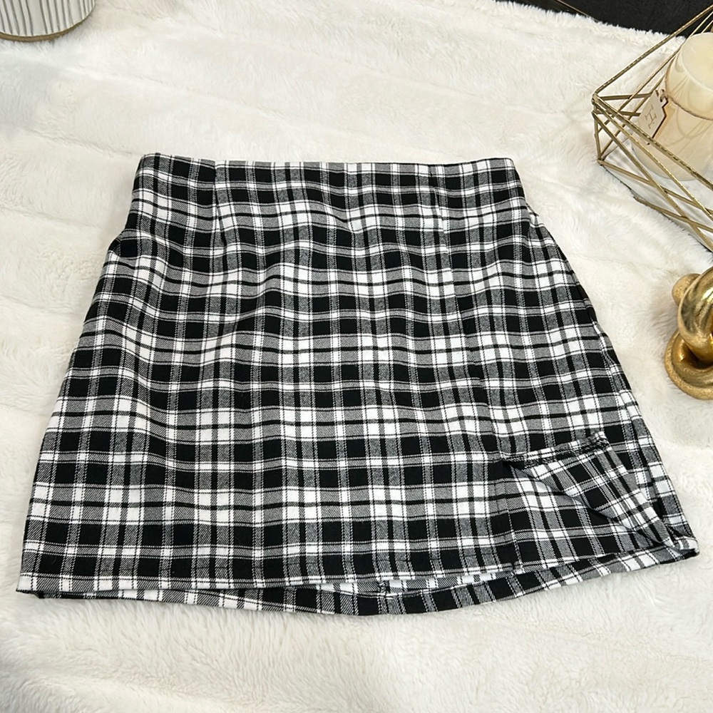 Black & White plaid mini skirt